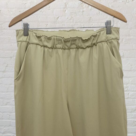 Lululemon Keep Moving Jogger Trench Tan Size 10 Luxtreme Stretch Pockets Active - Picture 3 of 16